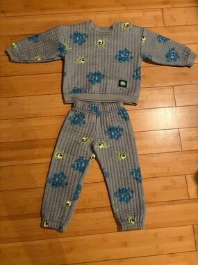 Gray Quilted Kids Sweatshirt & Jogger Set with Monsters Inc Print